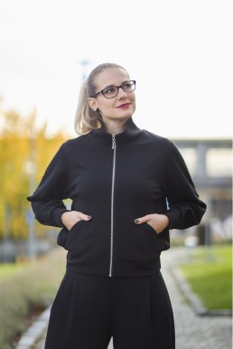 Bomber ALMA black
